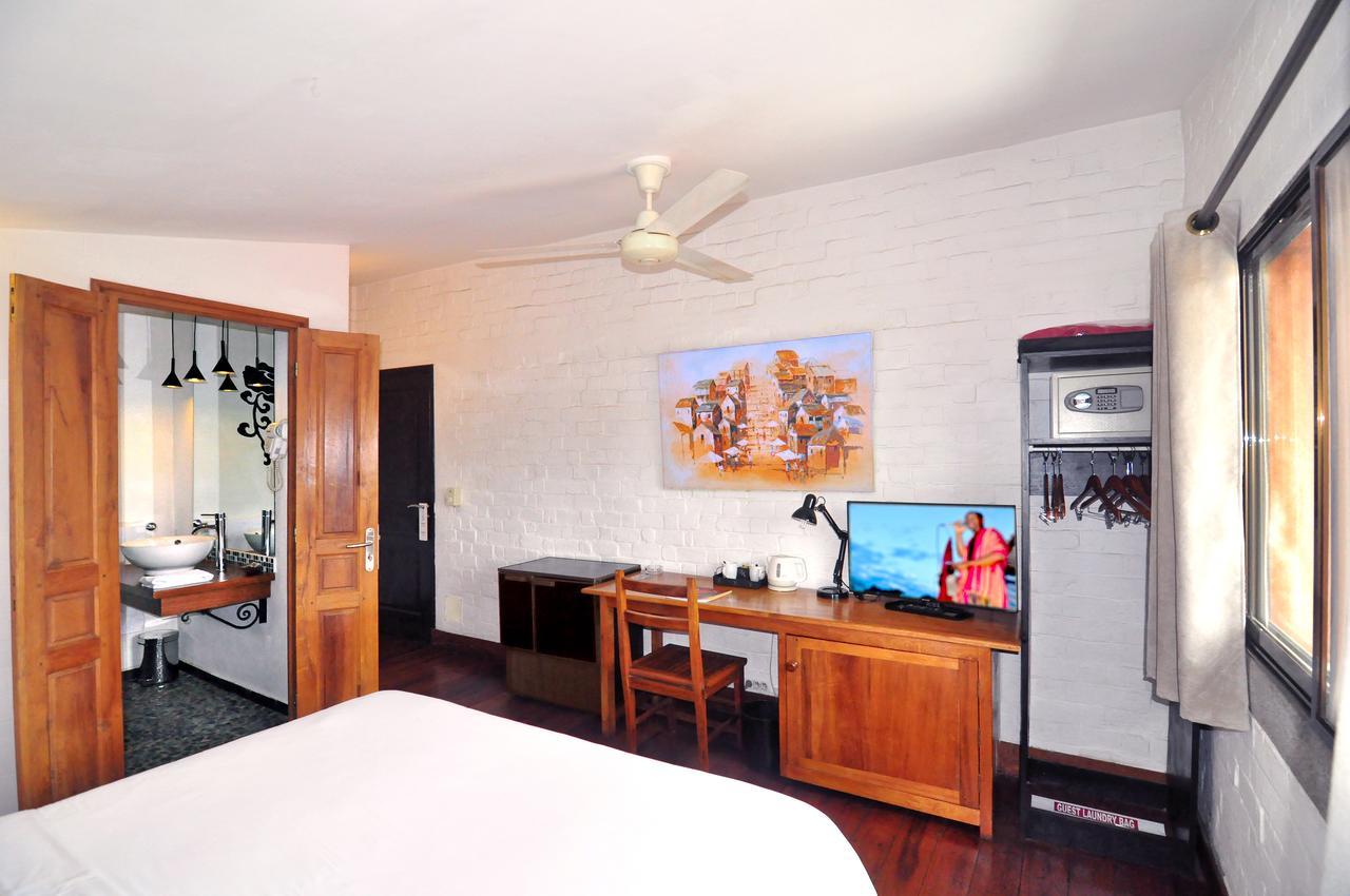 Rova Hotel Antananarivo Exteriér fotografie