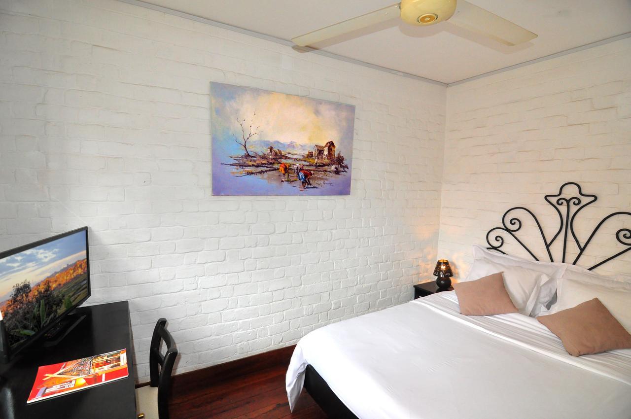 Rova Hotel Antananarivo Exteriér fotografie